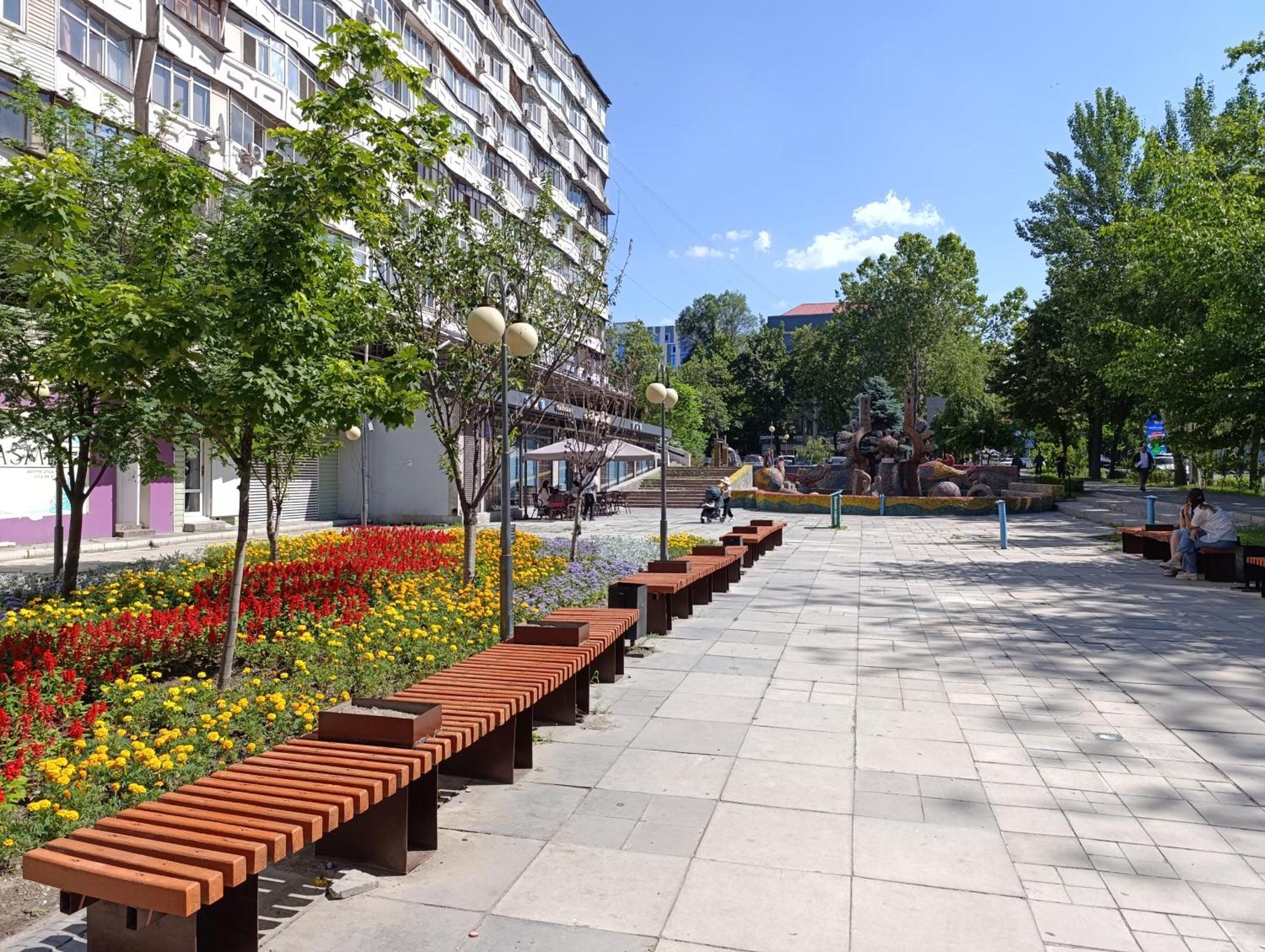 Aura On Abdrahmanova 145 Apartment Bishkek Exterior photo